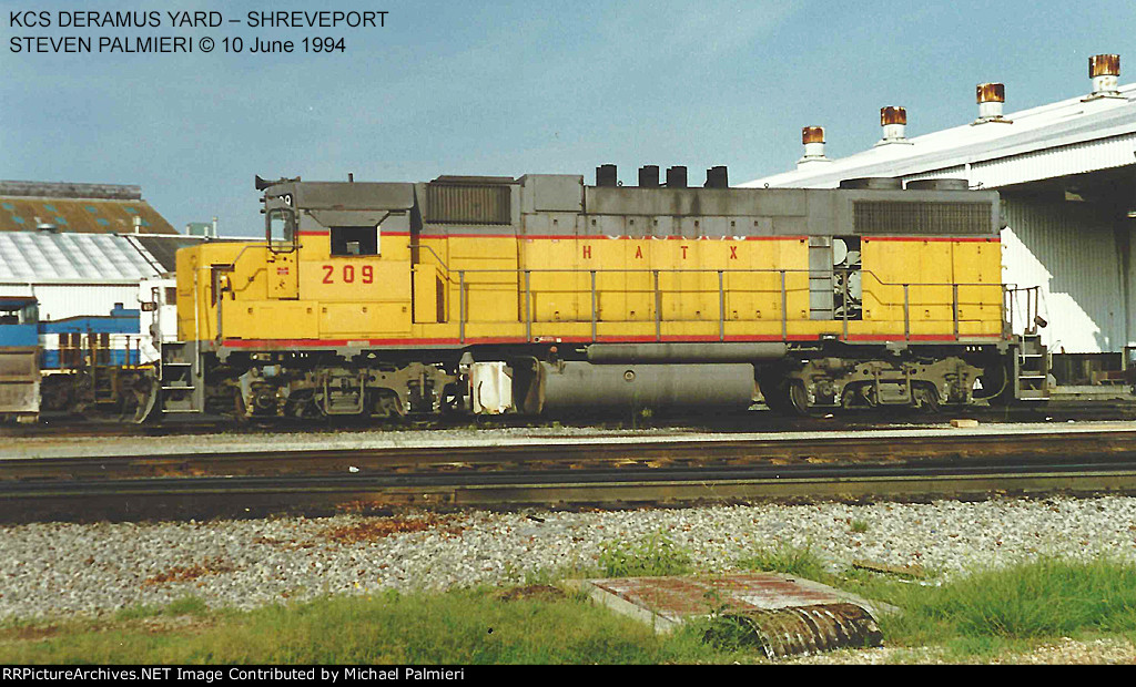 HATX GP38-2 209